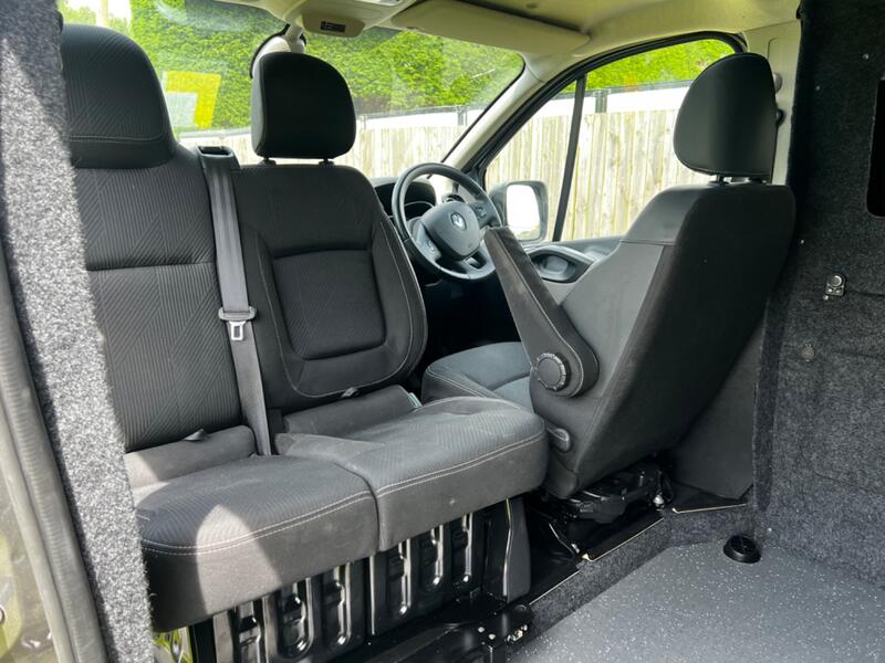 RENAULT TRAFIC
