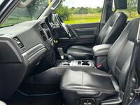 MITSUBISHI SHOGUN
