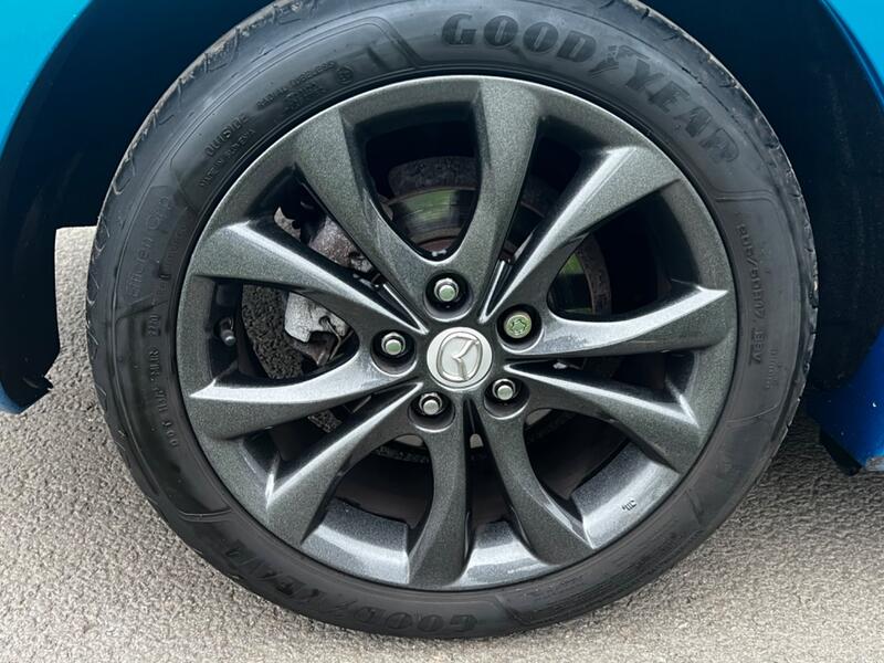 MAZDA MAZDA3