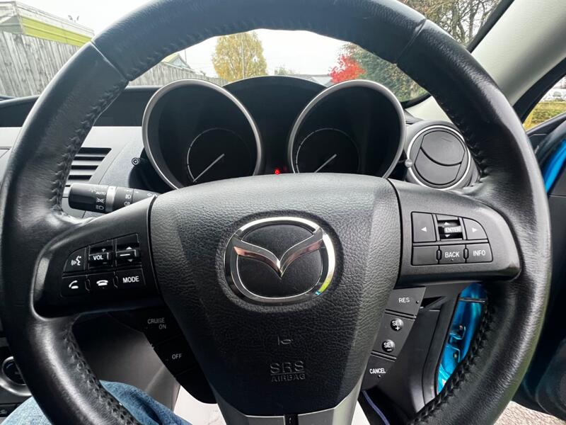 MAZDA MAZDA3