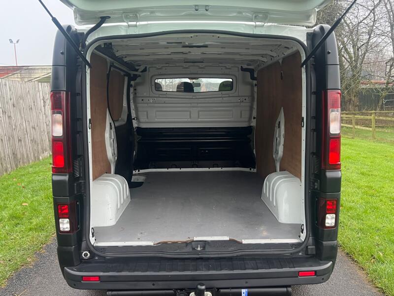 RENAULT TRAFIC