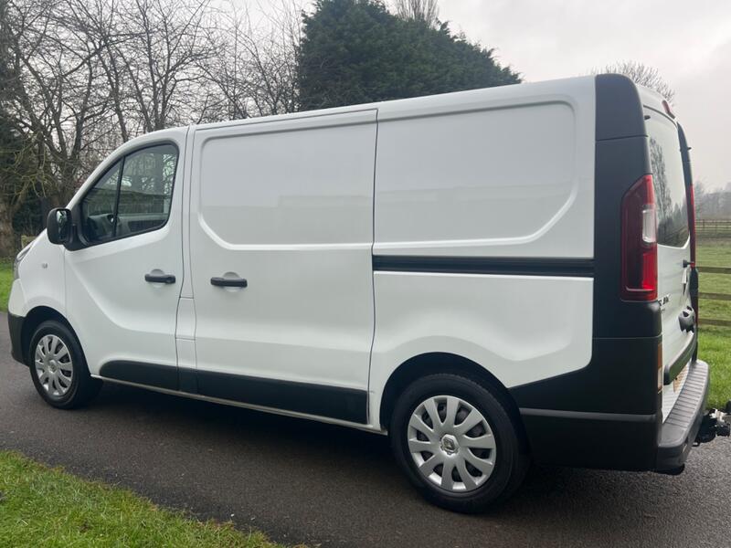 RENAULT TRAFIC