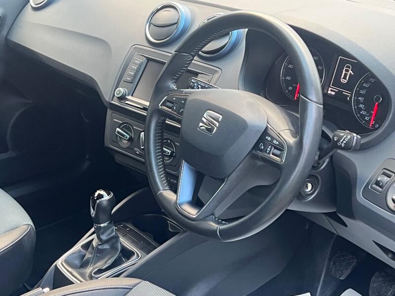 SEAT IBIZA