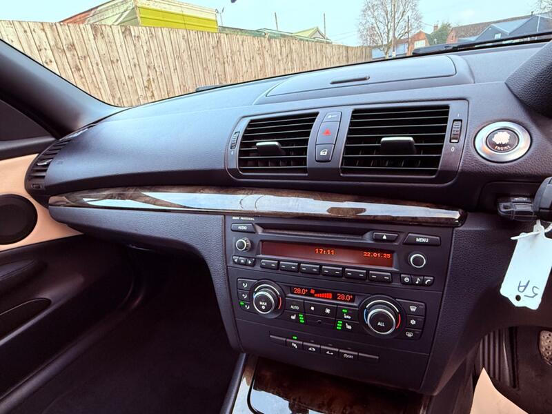 BMW 1 SERIES