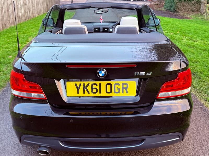 BMW 1 SERIES
