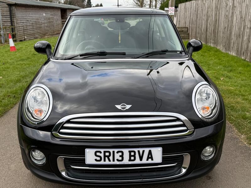 MINI HATCH