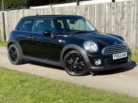 MINI HATCH