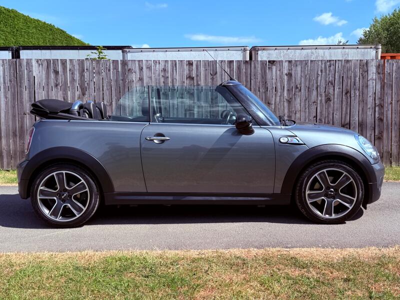 MINI HATCH COOPER