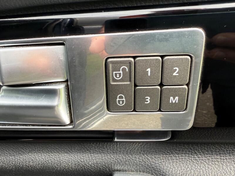 LAND ROVER DISCOVERY 4