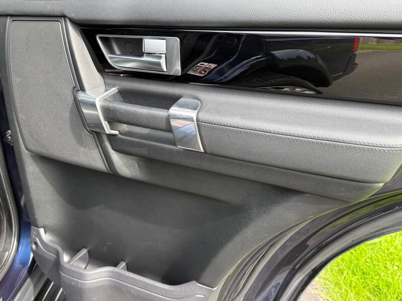 LAND ROVER DISCOVERY 4